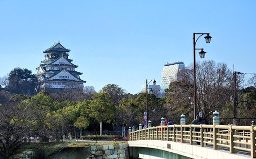 Episode 3: Plaza in front of the castle